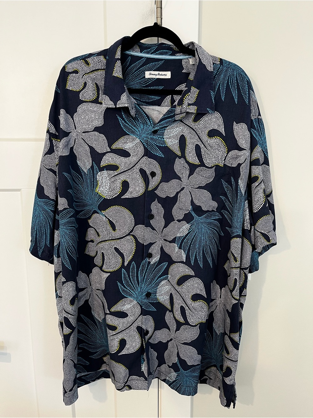 Tommy Bahama Navy Blue Tropical Print Short Sleeve Button-Down 3X